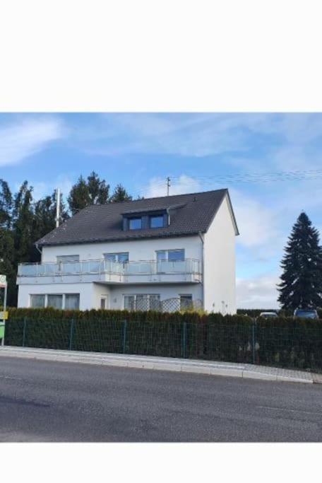 100 Qm Dg Wohnung 《Kehr Wieder》Bexbach Saarland Exterior foto
